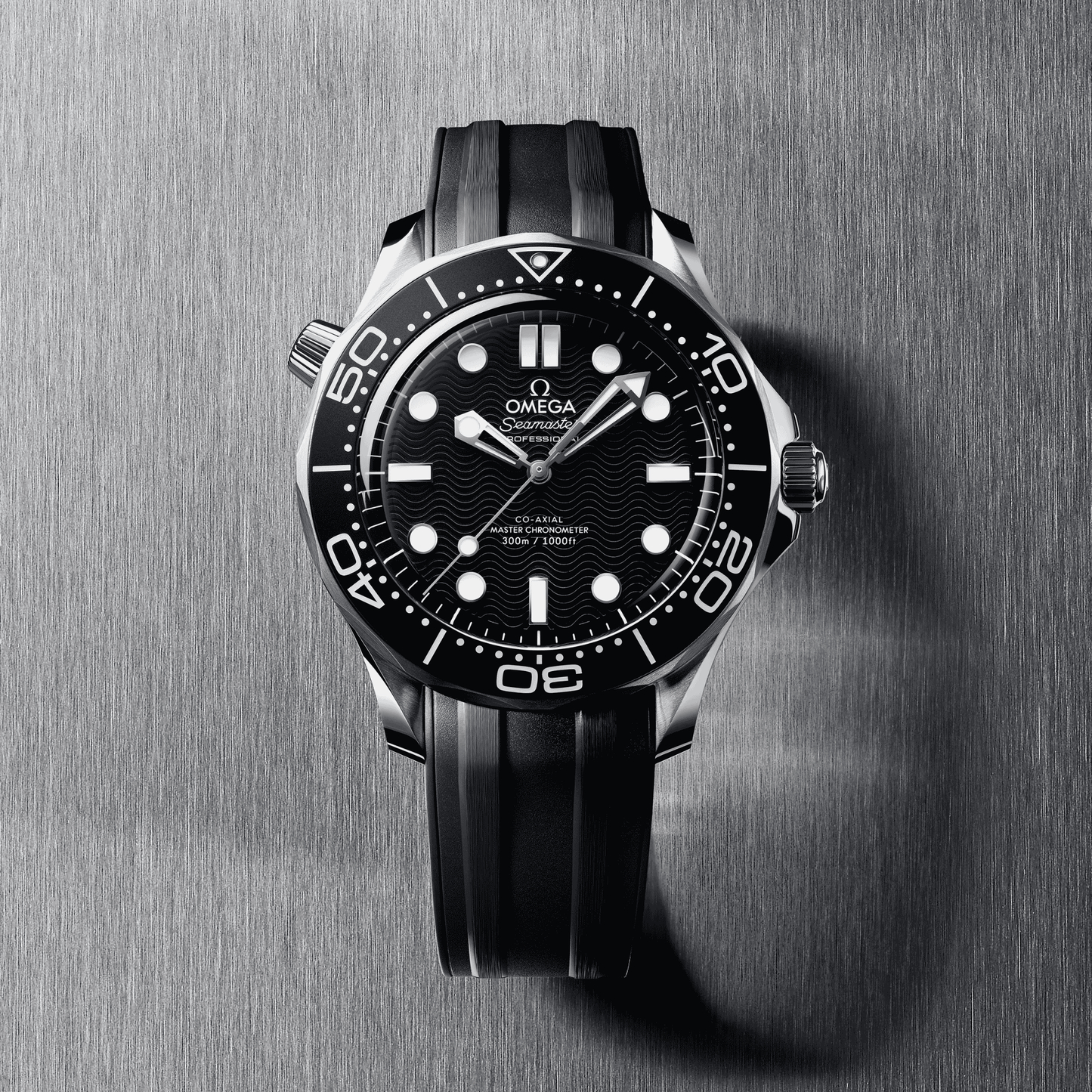Omega Seamaster Diver 300m 42 mm, steel on rubber strap
