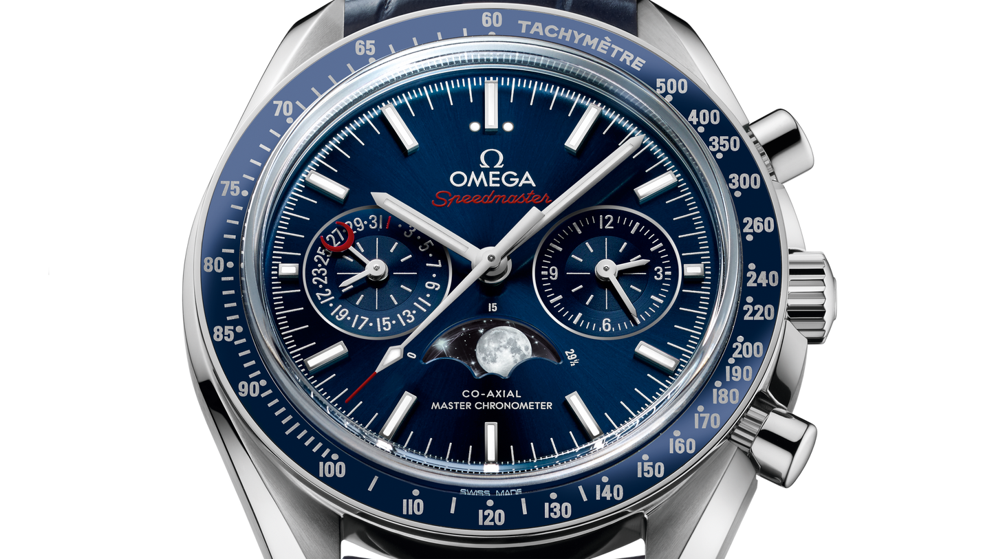 Omega Speedmaster Moonphase 44.25 mm, steel on leather strap