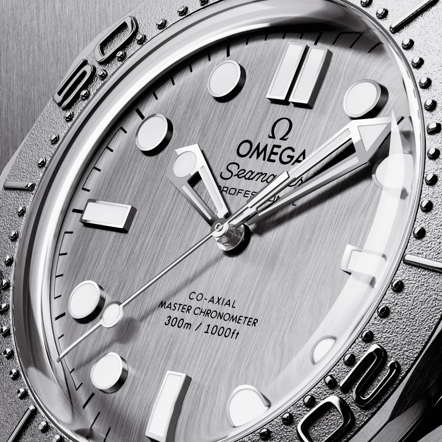 Omega Seamaster Diver 300m 42 mm, steel on rubber strap